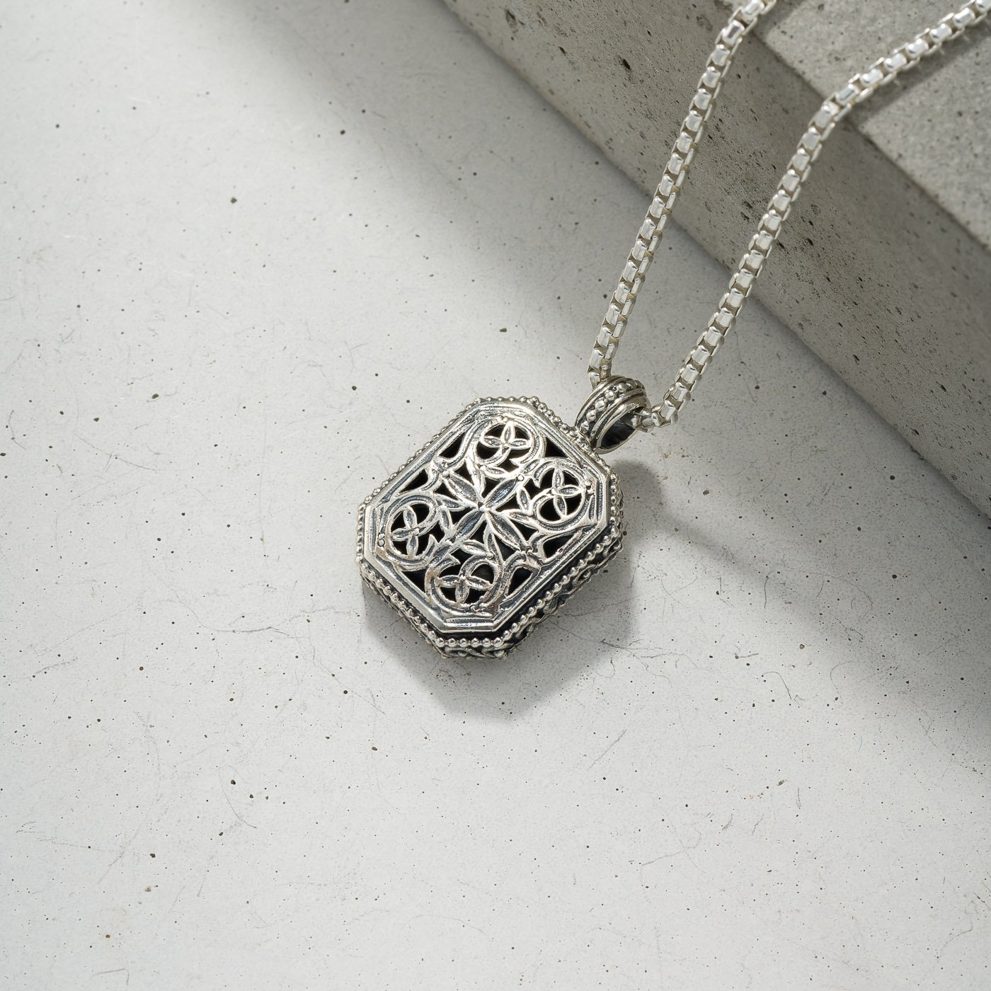 Garden-Shadows-Parallelogram-Pendant-1209C
